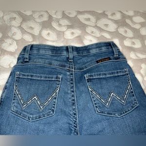 Wrangler Willow Bootcut Jeans size 5 x 34 like new